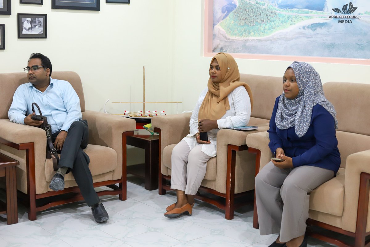 Highlights from the meeting between Addu City Council and Ms. Suja K. Menon, Joint Secretary, Ms. Shubhangi Srivastava, Mr. Aakash S. Wankhade, Under Secretary, and a delegation from the 1/2