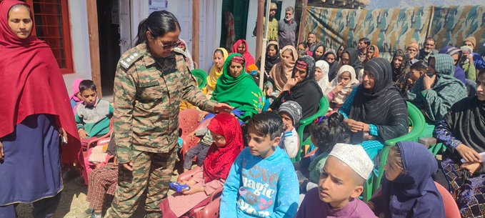KhushhalRamban's tweet photo. The Army Medical Camp at Pir Topa village on March 19, 2024 aims to provide health services and promote overall well-being. #HealthofNation #BadaltaKasmir #badaltajammukashmir #veerokibhoomi #NashamuktJK https://t.co/tAKzZc5eKT