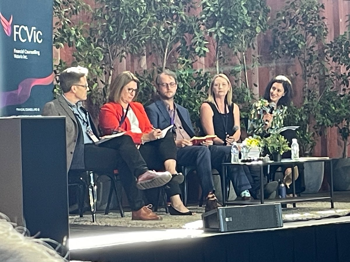 “People who are entitled to hardship assistance should be able to get it from their bank before coming to the <a href="/natdebthelpline/">National Debt Helpline</a>” says @steph_tonkin  <a href="/FCVic_org_au/">FCVic</a> hardship conference.