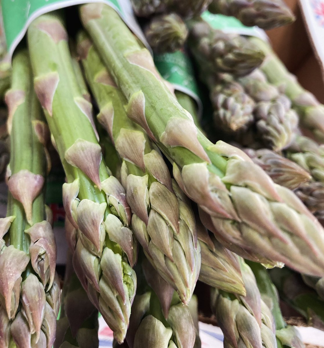 English Asparagus from the Wye Valley has started and is available to order from us now. Order over the phone, online or via e-mail up to 10.30pm for next day delivery #englishasparagus #asparagusseason #asparagus #wyevalley #freshproduce