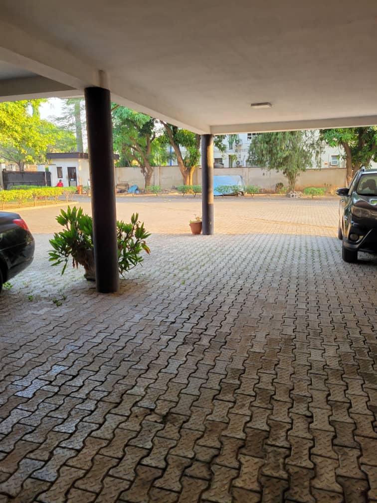 Synergyrealpro's tweet image. A spacious nice 3 bedroom apartment with Bq for rent  within a serene environment with a large compound at jabi, Abuja . There is central generator ,we recommend viewing prize : 9,000,000 per annum
  We recommend viewing.