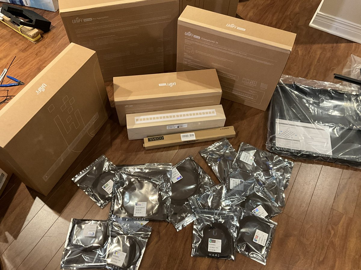 Sixia "Leask" Huang tweet media