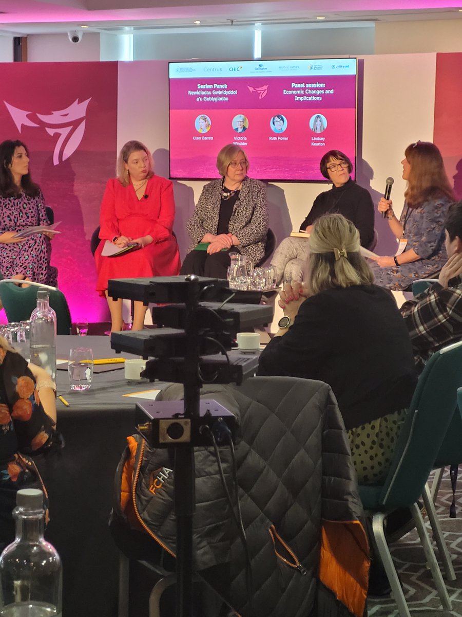 CHCEvents's tweet photo. 🔴 Panel session: Thanks to @ClaerB @RuthPower10 @vwinckler and @KeartonLindsey 

Ruth - "This is a public health issue, we have reached a position where we accept this is part of the norm. We need long-term thinking to deal with a problem that's been decades in the making." https://t.co/xqc4iyyFQ6