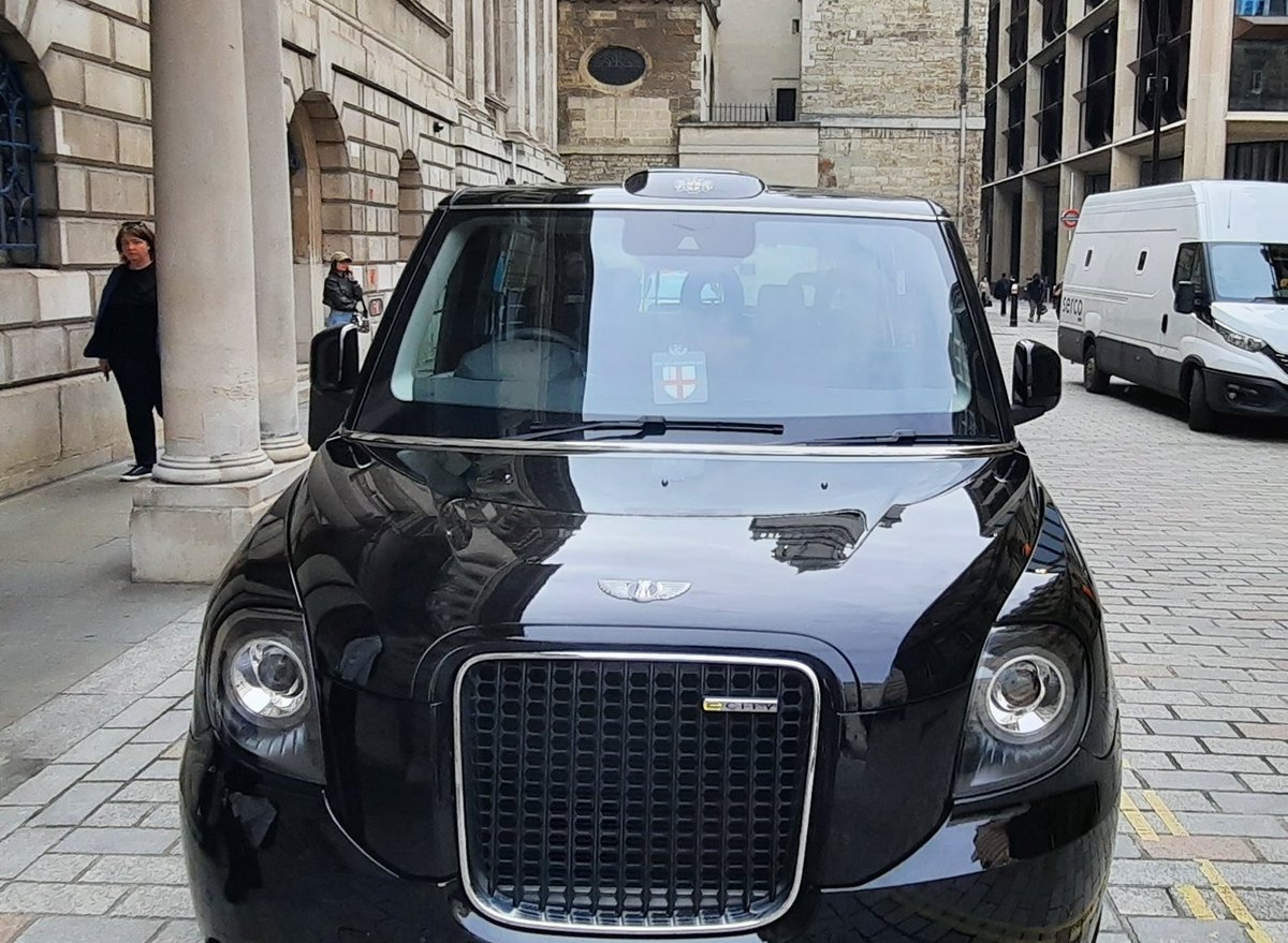 LondonTaxiPR tweet media