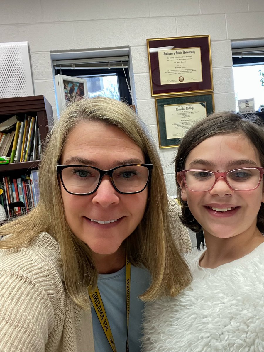 <a href="/CCPS_MAN_Elem/">Manchester Elementary School</a> It’s always a great day to celebrate students who are working hard and cash in for a game break with Mrs. Byrd. 🐝🐝🐝🐝🐝🐝🐝🐝
#PrideintheHive