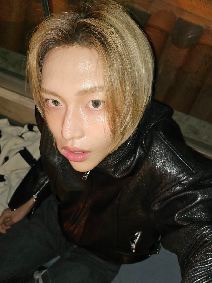 gingernap_'s tweet image. 2박