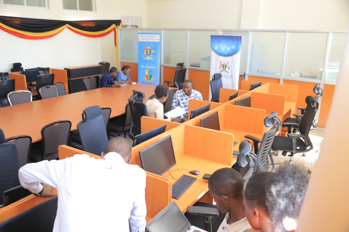 Hon. Dr. @CHRISBARYOMUNS1 and PS, Dr. @azawedde joined by the VC of @SorotiUniversi1 , Prof. Ikoja Odongo have officially launched the Soroti University ICT Innovation Hub. This is a building block on the ICT Infrastructure as per progress of the Digital Transformation Roadmap.