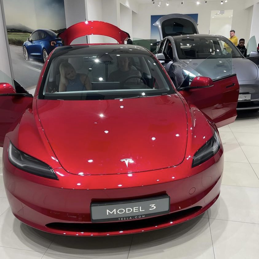 TeslaSlovakia's tweet photo. Congratulation to neighbors on their 3rd Tesla Sales location in the country 🇨🇿👌🏼
#TeslaSlovakia #Ostrava #czech https://t.co/kmkf8dILNR