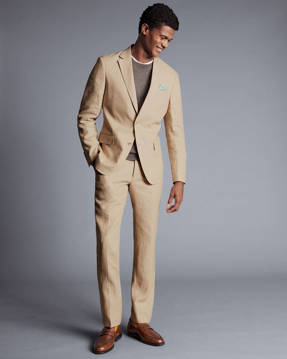 Charles Tyrwhitt’s Linen Trousers are now on sale - perfect for staying cool and looking sharp. Grab a pair at a fantastic price and elevate your wardrobe today! Let Embrace the breeze of Spring! #Sales #Linen #cozy 👉bit.ly/3TqTi6V