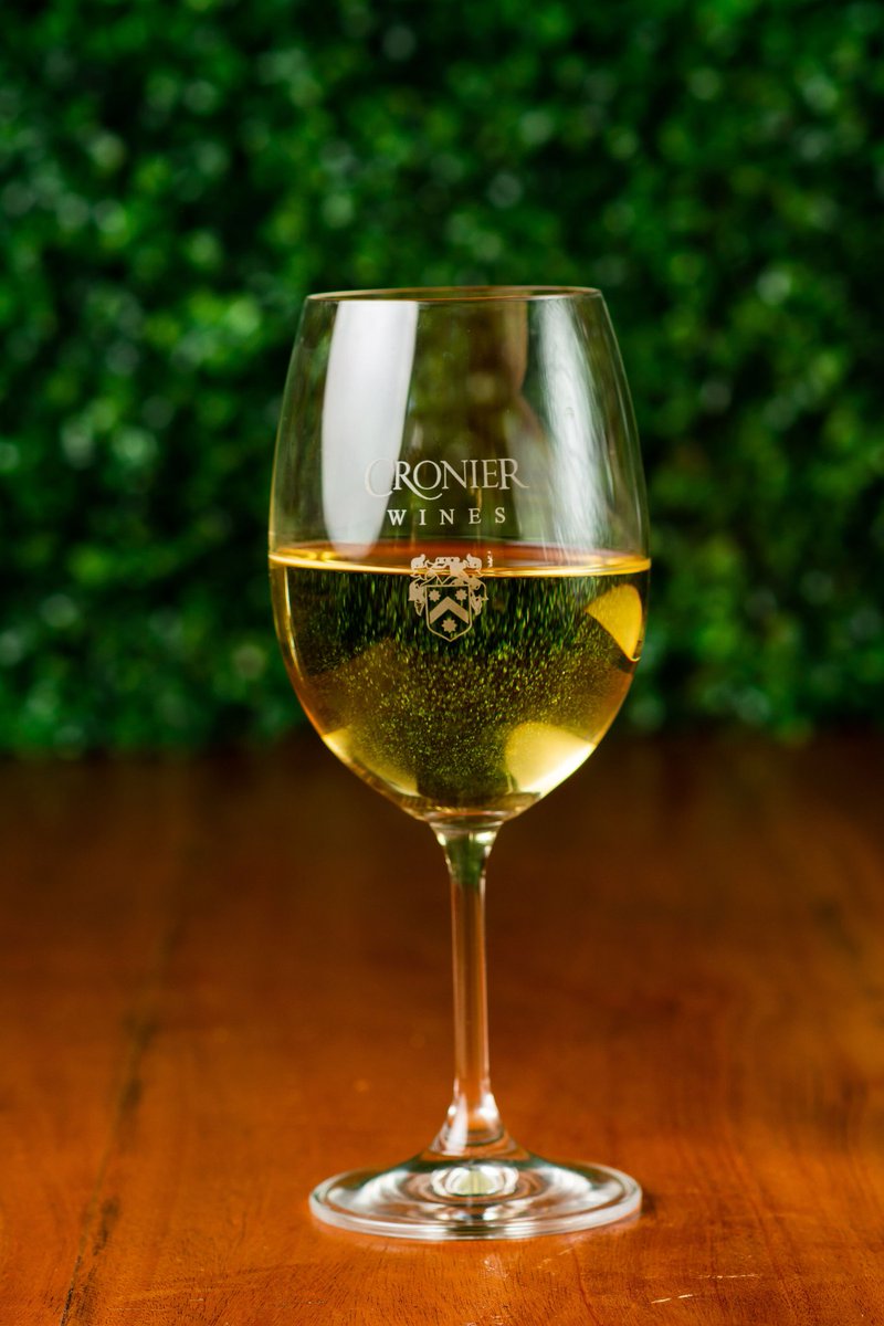 STAMAG WINE WEDNESDAY.📍😍

Are you having a long day? Wine a bit, you'll feel better! Join us for Wine Wednesday at Stamag Cafe tonight!🍷🍾