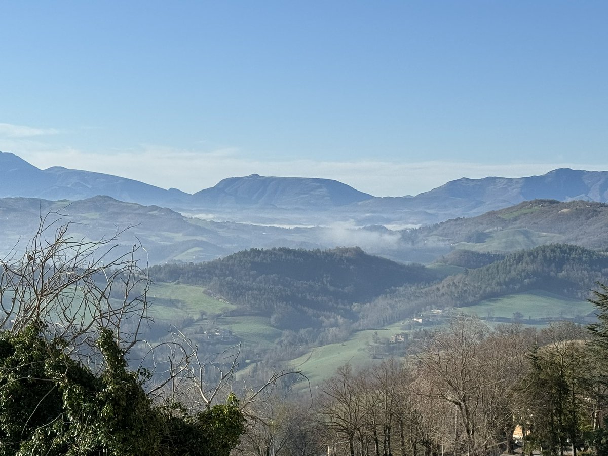 insegnare all'ISIA di Urbino oltre a un onore è una gioia per gli occhi @100kmStudio #maps #infovis