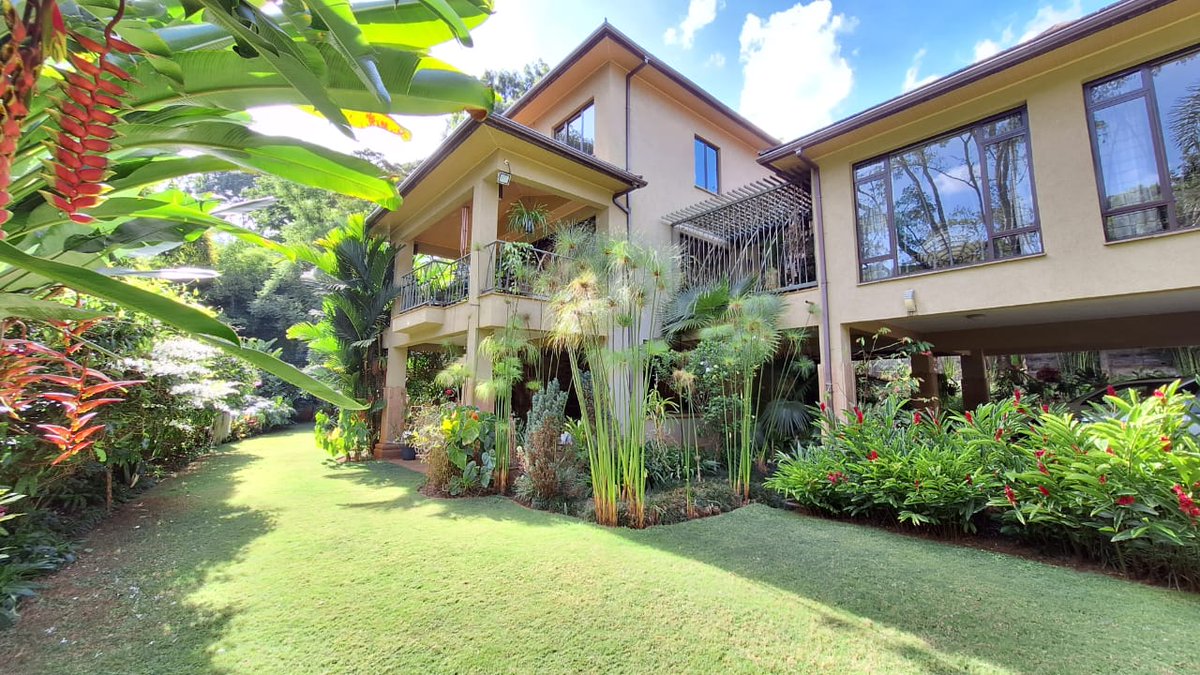sasini_qubit's tweet image. Peponi rd, westlands.
spacious semi furnished 2 bedroom cottage to let.

Shared bathroom
Full fitted semi open plan kitchen
Private garden
Ample parking space and full back up generator. 

Monthly rental charges usd 1300

0728 125131 

Quantum Realty 
quantumrealtygroup@gmail.com