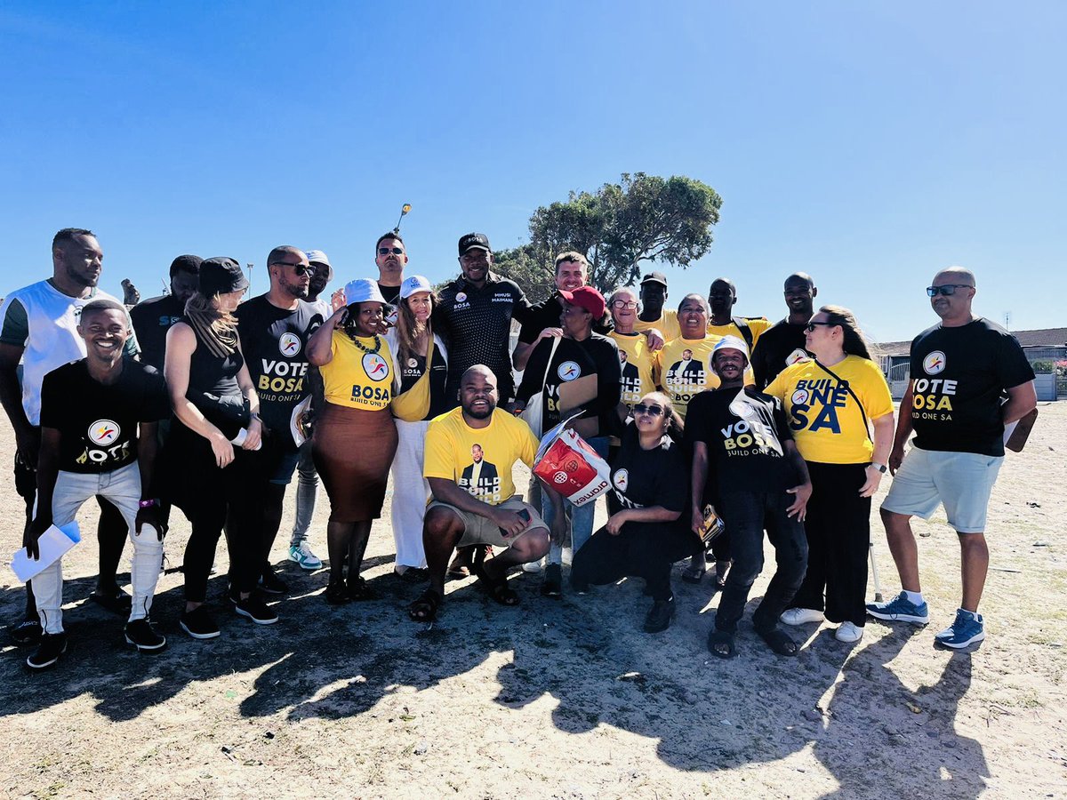 BuildOneSA's tweet photo. We are building connections and strengthening communities. Let’s BUILD BUILD BUILD! 🇿🇦
#VoteBOSA2024 #BOSA https://t.co/HDAhTf7I6V