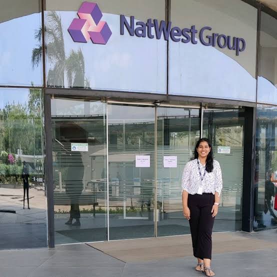fjafreshers's tweet photo. 🚀 Exciting Opportunity with NatWest Group! 🚀

Position: Software Engineer

Location: Bangalore 🌆

Salary: ₹7 LPA - ₹14 LPA 💰

Apply now to join a team: 👇
https://t.co/hMWeO9cGrO

#NatWestGroup #SoftwareEngineer #Bangalore #JobOpportunity #Career #TechJobs #Hiring #ApplyNow https://t.co/rJNEUzTfnp