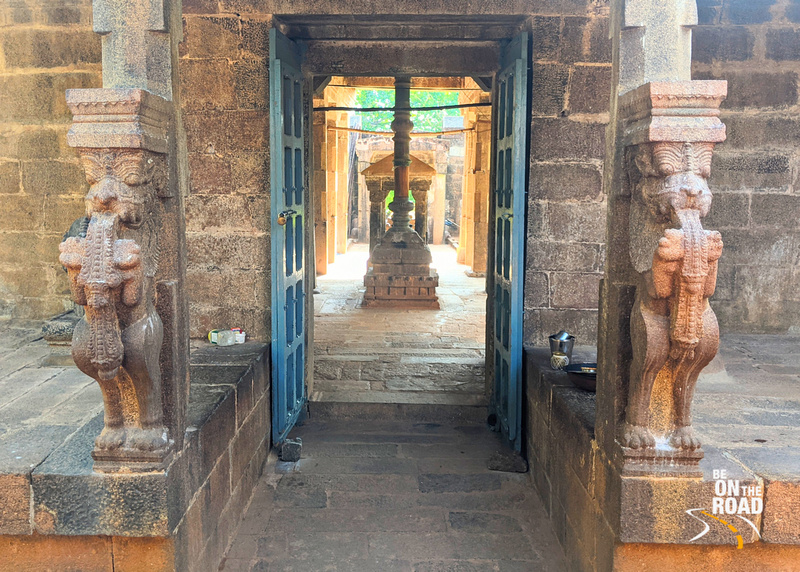 Hey temple lover! Are you looking for a hidden 10th century Chola gem? Its rustic location, rich history and beautiful architecture makes it special!

bit.ly/HiddenCholaTem…

#UniqueCultures #TempleOfTamilNadu #TemplesOfIndia #TamilNadu #CholaTemple #IncredibleIndia