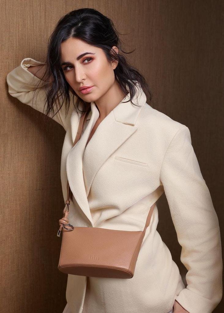 KatrinauniqueD's tweet photo. Breathtaking
#Katrinakaif #mybehno https://t.co/JDddxyLV1d
