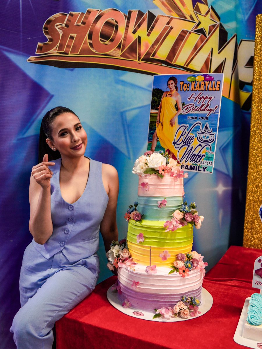 bluewaterdayspa's tweet image. Happy Birthday, @anakarylle ! 💕