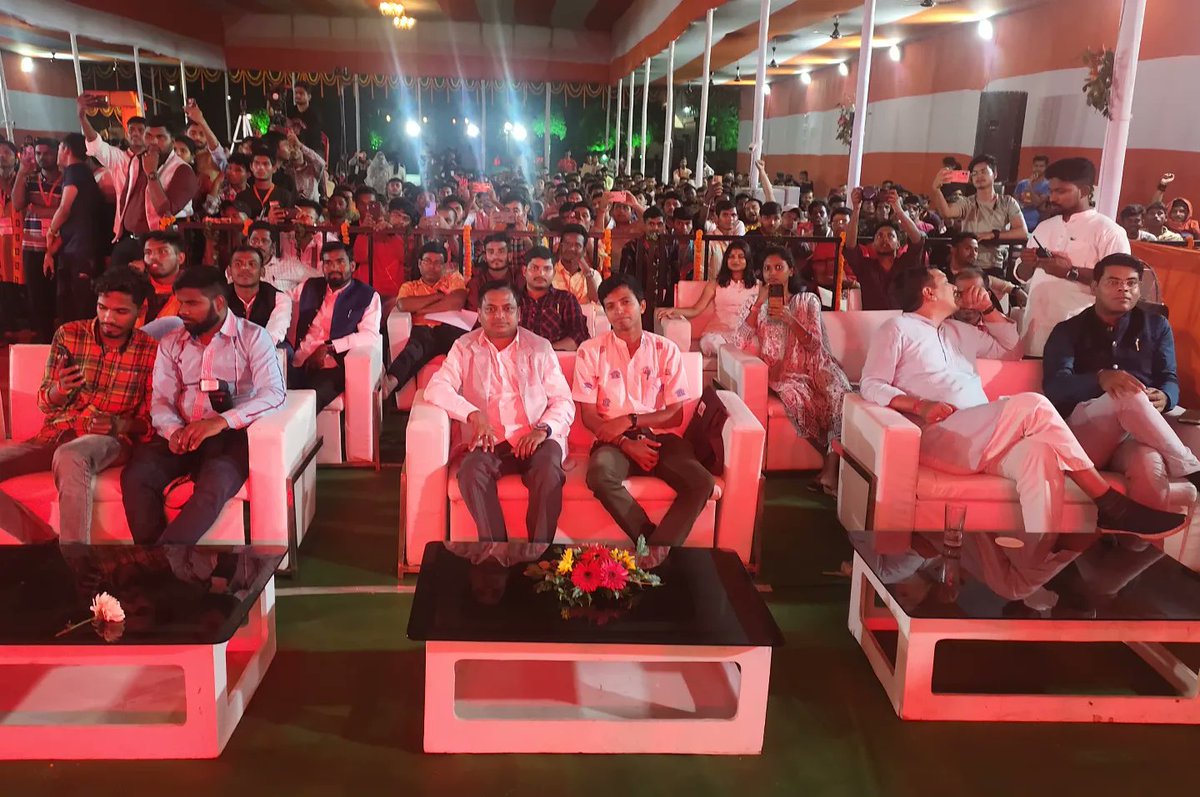 Glimpses of the inauguration session of Pratibha Sangam 2024 organised by Rashtriya Kala Manch.

<a href="/yagywalkya/">Yagywalkya Shukla 🇮🇳 याज्ञवल्क्य</a>
<a href="/rkmodishaorg/">Rashtriya kala Manch Odisha</a>
@GUNJANTHAKUR705
#PrativaSangam2024
#PrativaSangam