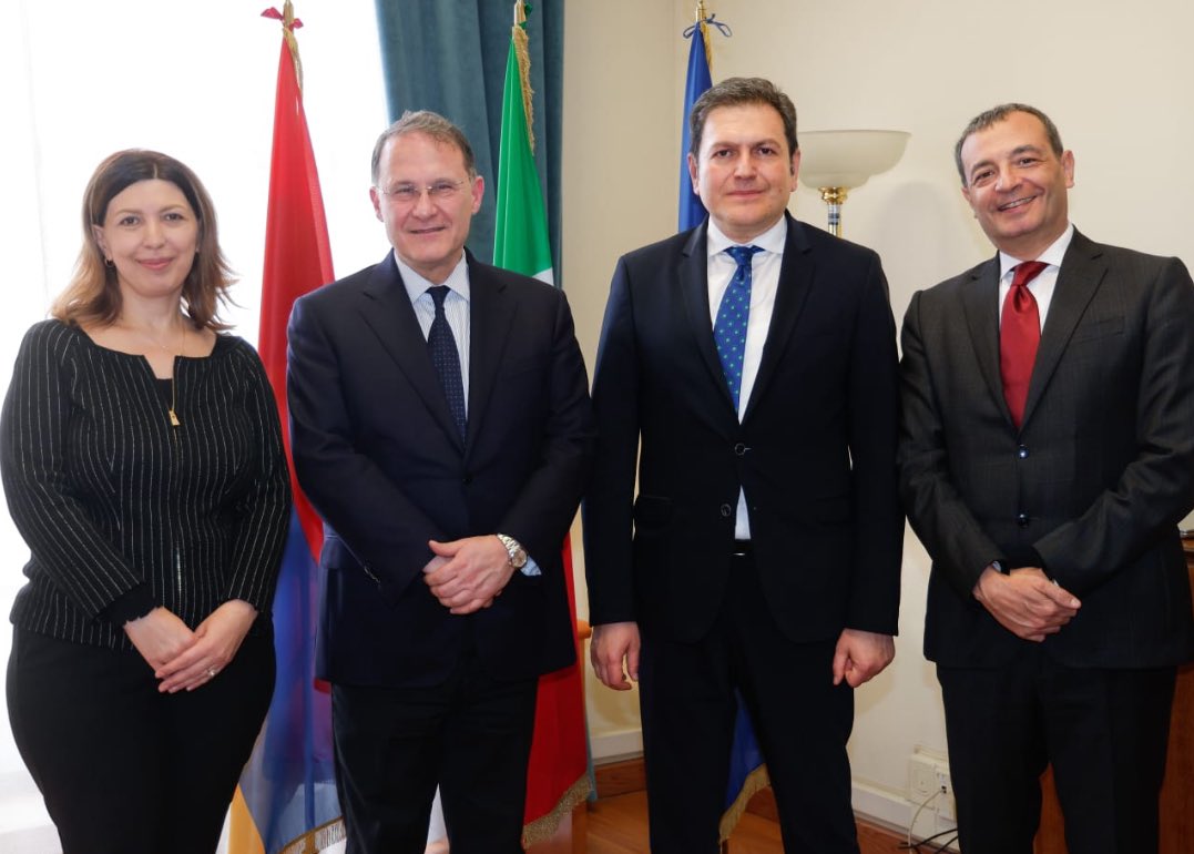 🇦🇲🇮🇹Pleasure to meet with Deputy FM Minister @edmondocirielli in Rome. Held important discussions on: 🔹Armenia-Italy multifaceted relations 🔹further deepening of Armenia-EU partnership 🔹prospects for lasting peace and security in the South Caucasus.