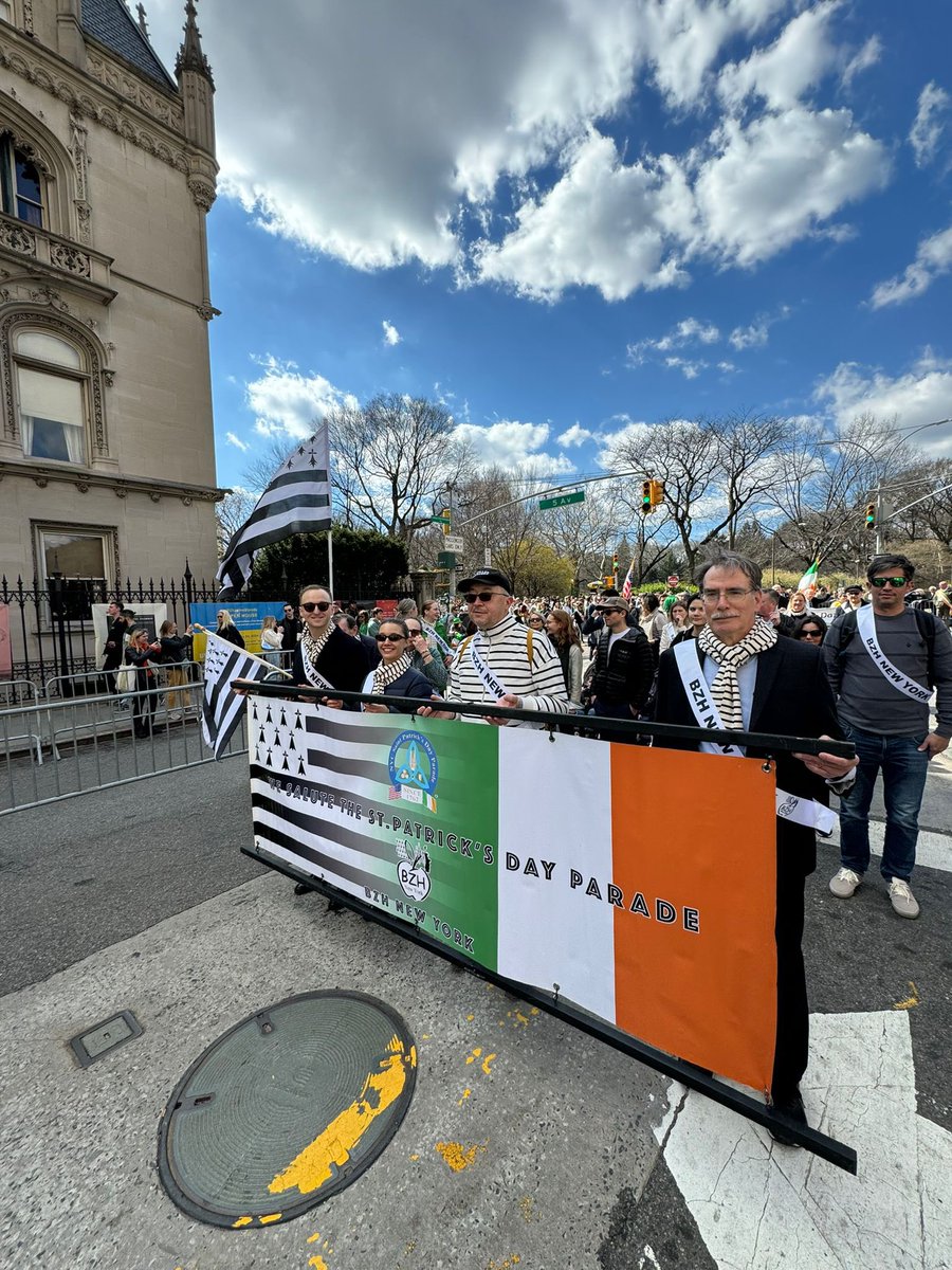 StPatsParadeNYC tweet picture