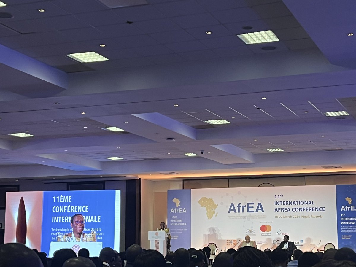 #Afrea2024 has kicked off! Come join the @Africa_evidence and @AfricaAEYL exhibition stand to learn more about evidence networks, how relationships are central to evidence-use, and the role of youth in driving #EIDM on the continent!