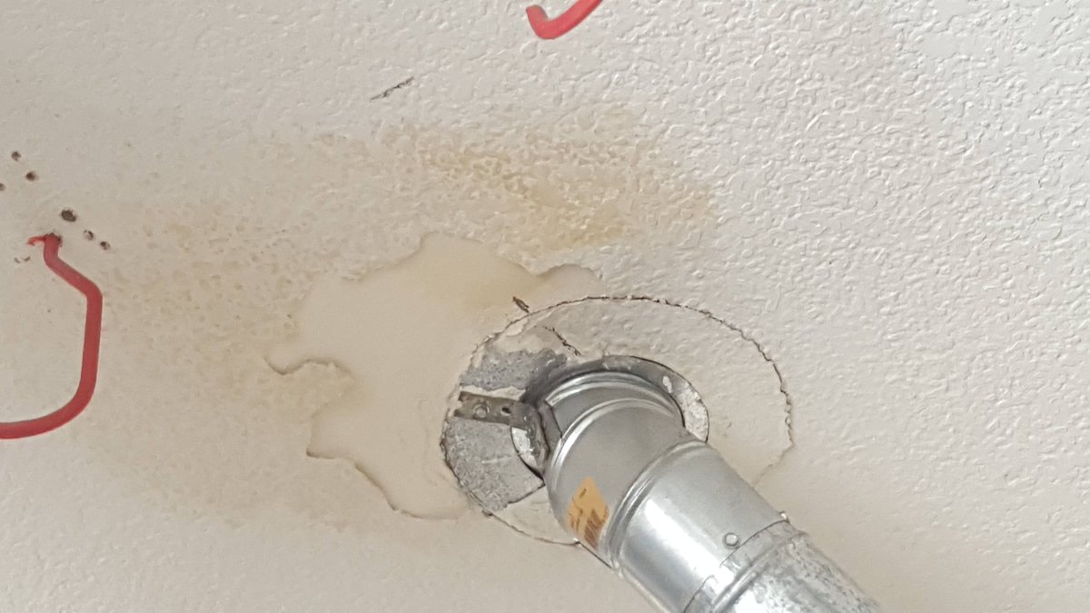 arclamackug's tweet photo. 🏗️Experiencing a ceiling leak due to excessive heat? Don't let it dampen your space!
Trust us, we offer expert solutions to combat heat-induced leaks, ensuring your structures stay resilient & comfortable year-round.
#CeilingLeak #HeatproofSolutions #ArclamackUG https://t.co/ypAvohCl5A