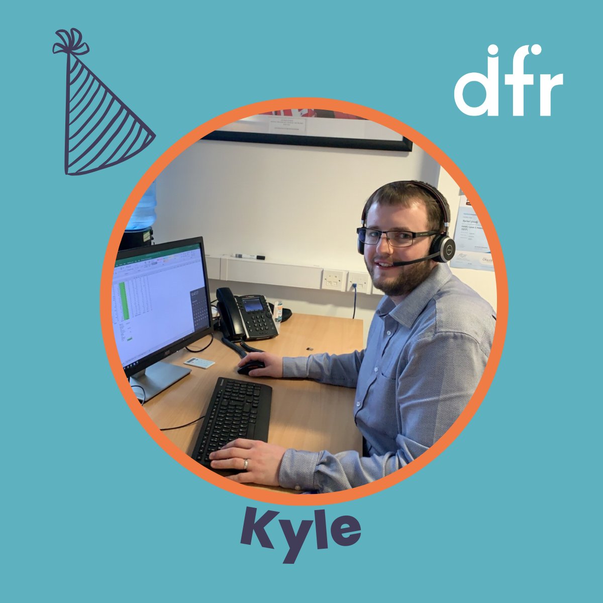 Happy Birthday to kyle from our Payroll team. 

Have the very best day!! 😃🎂🎈