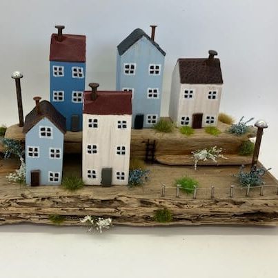 MadeinEVAN's tweet photo. EVAN member Pam Roelich has always been involved with #art &amp; in her retirement has found a niche with #pastel #paintings &amp; making driftwood houses. Her work is in the EVAN #gallery, #Penrith.
https://t.co/3JQZ23JFQS 
#HereforCulture #MadeinEVAN #Cumbrianart #supportlocalartists https://t.co/d5w3huxjzR