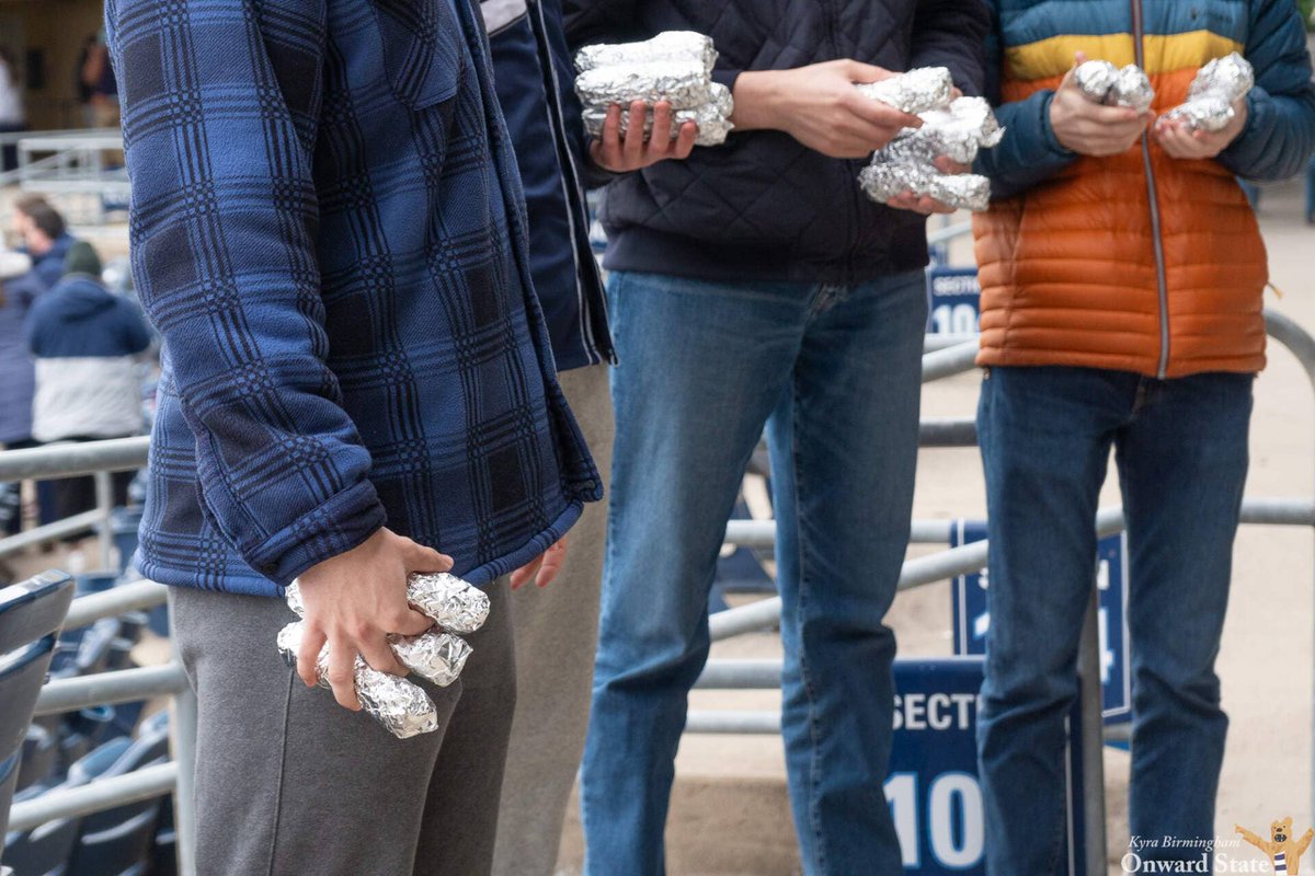 Onward State Takes On Medlar Field At Lubrano Park's Dollar Dog Night by Pet News 2 Day - petn.ws/DNcf4
 #DollarDogNight #Glizzy #HotDog #MedlarFieldAtLubranoPark #OnwardState #OnwardStateDollarDogNight #PennState #PennStateBaseball #Psu #StateCollege #Students