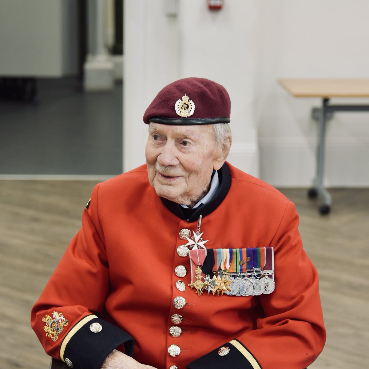 We share the sad news of Mr John Humphries' passing on Sunday, at the age of 102. Our condolences to his family and friends. A true legend! This photo was taken during his recent visit to our @REMuseum for his 102nd birthday. #SapperFamily #Ubique