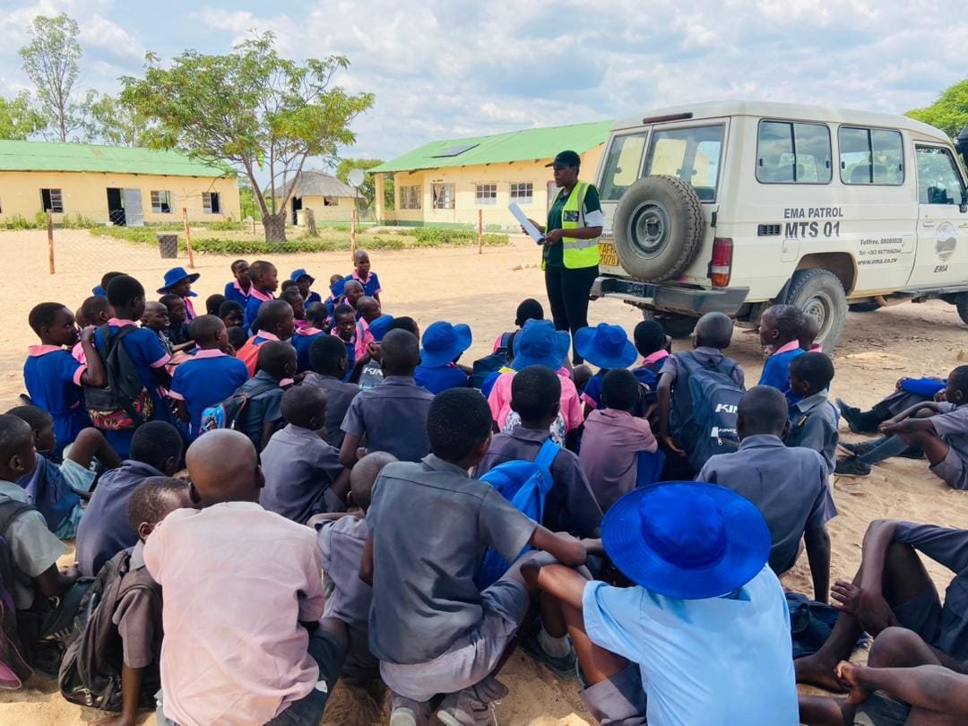 Bulilima was a hive of activity as EMA celebrated belated Africa Environment Day with awareness campaigns at several schools in the district. Land degradation & solid waste management challenges were discussed with pupils. #africaenvironmentday #catchthemyoung