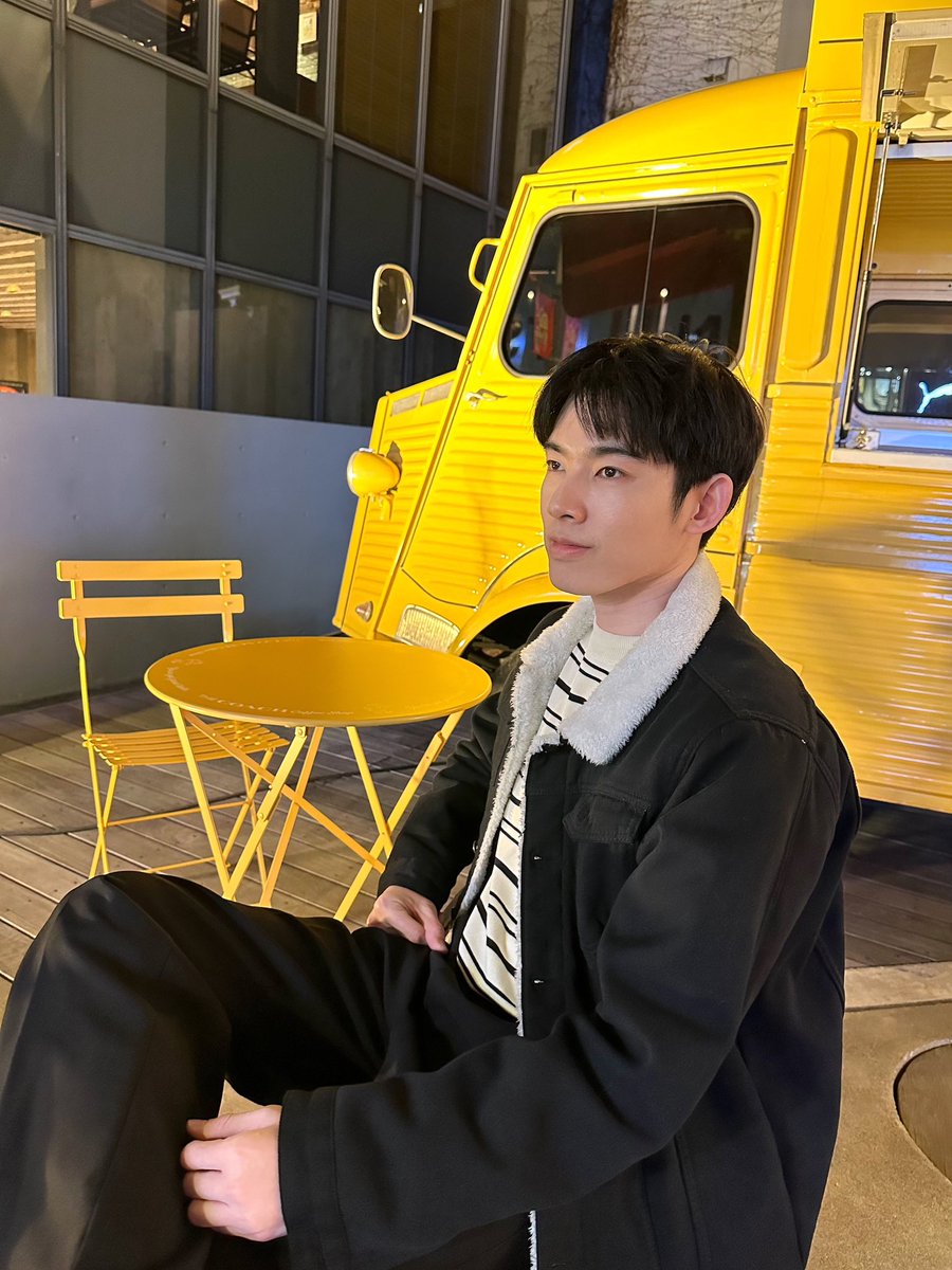 kanz_xi's tweet photo. They were all yellow. 🌕 https://t.co/ImAnOCXqRd