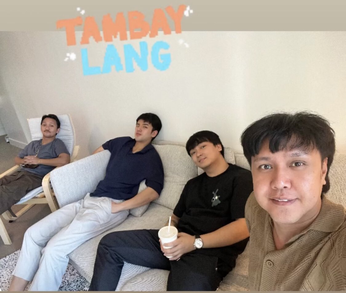ang gwapo ni David❤️

#DavidLicauco

ctto: Nathan ig story