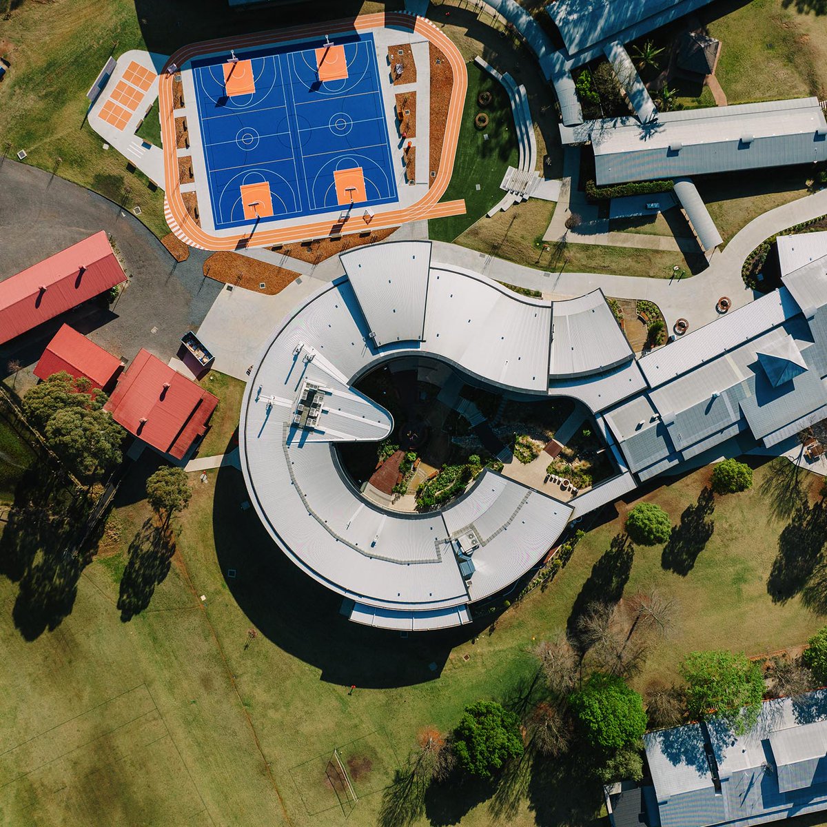 The <a href="/COLORBONDsteel/">COLORBONDsteel</a> #coolroofing colours bring together several @BlueScopeaus’ proprietary coatings and manufacturing technologies whilst offering a higher level of thermal performance.
Take a look at our resources: spr.ly/6011kQFSB

#COLORBONDsteel #roofing #steelselect