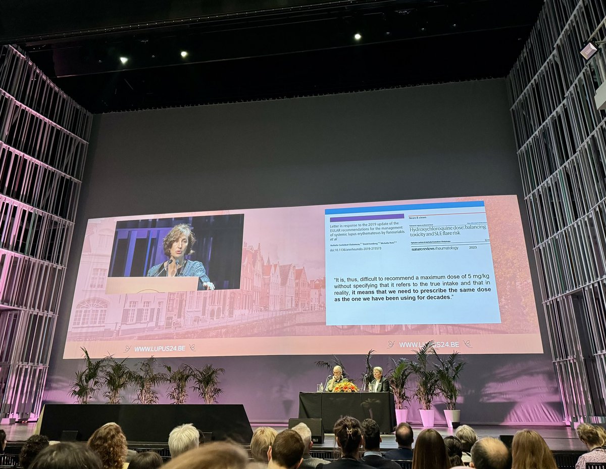 #Lupus2024 Day I in the beautiful concert hall in Bruges 🇧🇪 learning about the benefits and difficulties when treating SLE patients with HCQ. Adherence is 🔑 and blood monitoring should be implemented to find the ideal dosage 💡