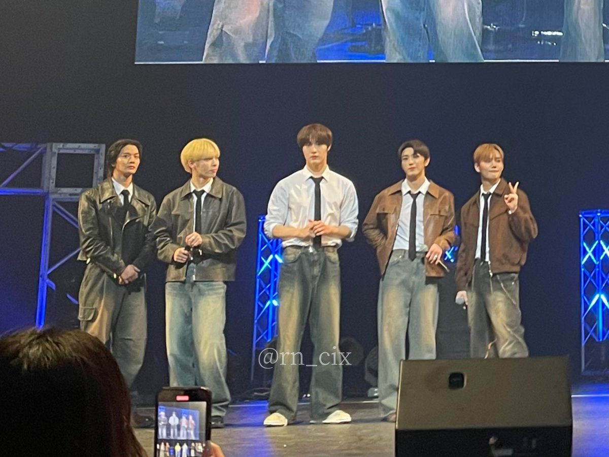 rn__bjy's tweet photo. 💙240317💙 X VOICE Ⅱ in Tokyo 2024

너무 행복했다

#CIX #씨아이엑스 #BX #승훈 #배진영 #용희 #현석 https://t.co/ntIEGDoHKb