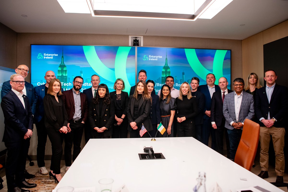 valid8Me_com's tweet image. Reflecting on a fantastic few days in New York last week for St Patrick’s Week! ☘
It started off with a Cyber-RegTech roundtable facilitated by @Entirl. The week rounded out with the @IrishFunds Seminar which was a great overview of topics dominating funds internationally🤝