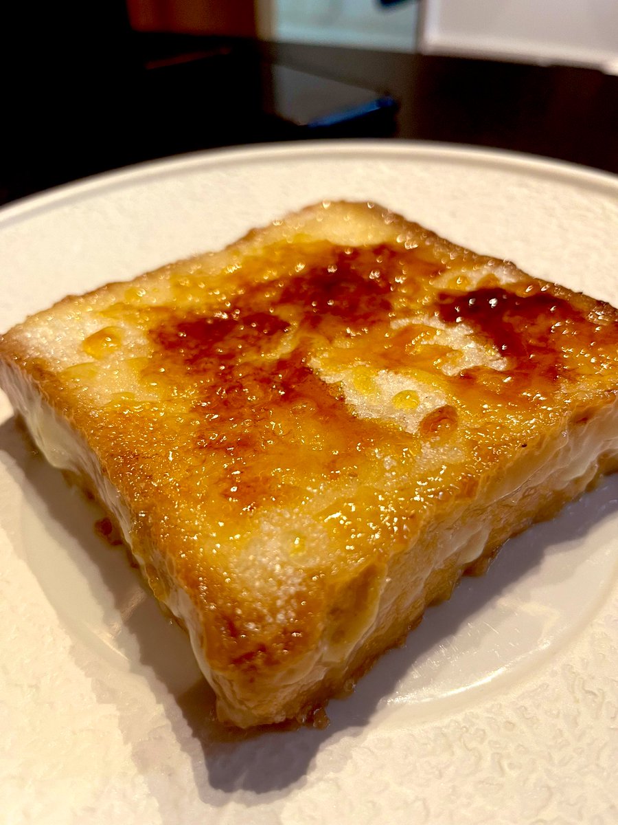 Buenos días al mundo de …..
 Ya tengo torrijas en casa <a href="/lalola_sevilla/">Lalola, de Javi Abascal</a> 

Buen color
Buena mordida 
El mejor pan 
Miel de nuestra tierra 

H tengo también opciones para modernos …. Pero esto es gloria bendita !!