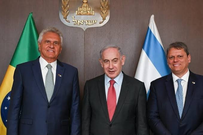 SergioAJBarrett's tweet image. Mas Quem deu a esses dois CRÁPULAS o Direito de Pedirem "Desculpas" Ao Netanyahu pela FALA CORRETA E VERDADEIRA DO LULA SOBRE O GENOCÍDIO em Gaza?