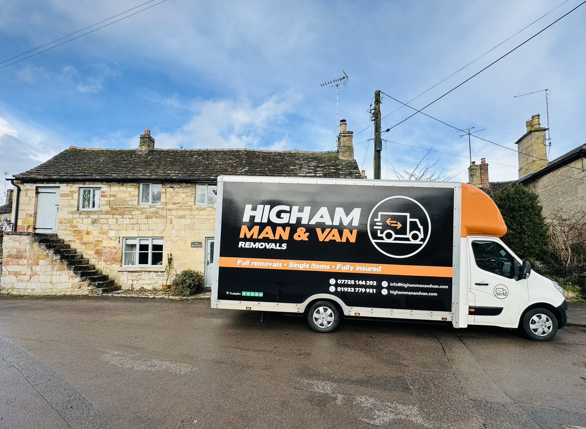 Cottage Moves to Penthouse Moves we love them all 💪🏼📸 Speak to us today about your moving requirements 📲📞☎️ #highammanandvanremovals #removals #storage #highamferrers #trustustomoveyou #trustustostoreyou