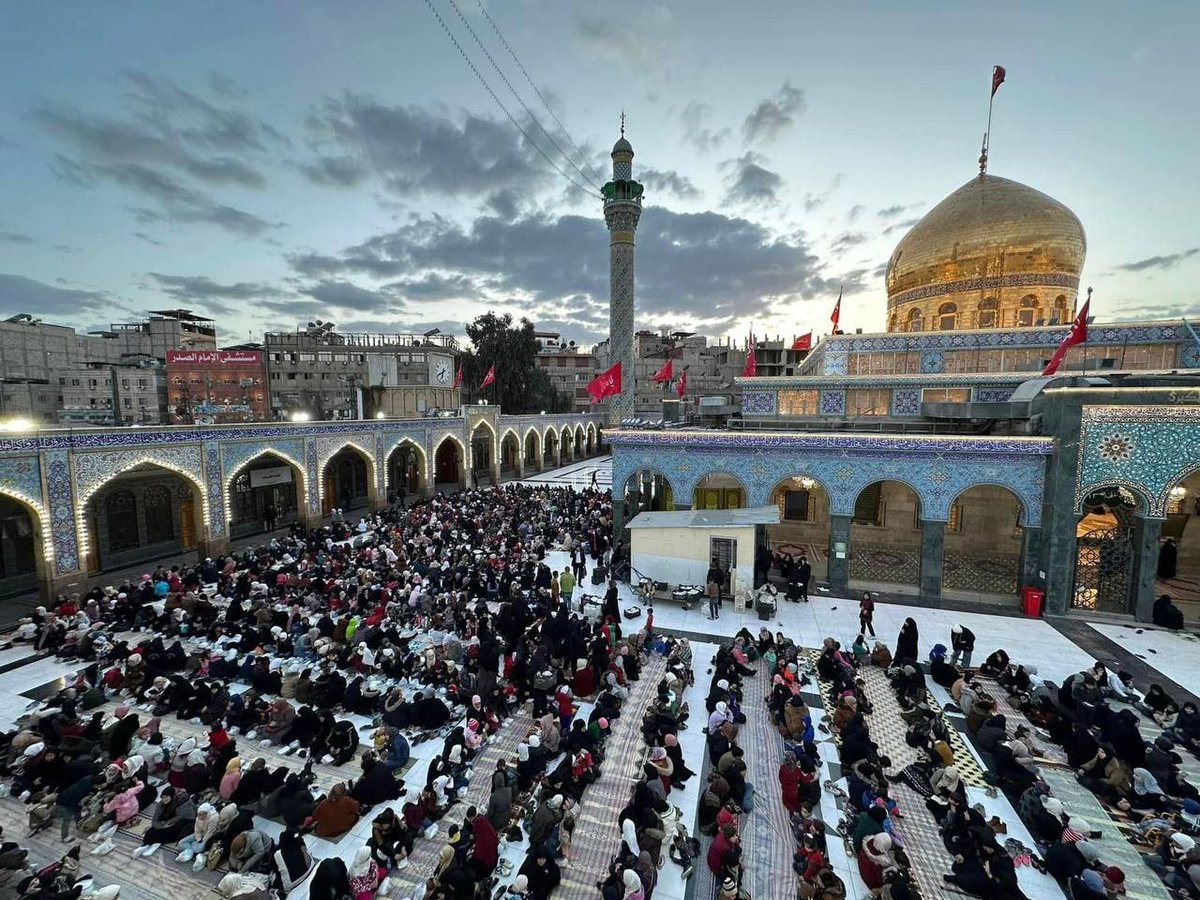 مأدبة  مولاتي السيدة زينب (عليها السلام) 
 لإفطار الصائمين في صحنها الشريف. 
#رمضان 
#رمضان_9_الدعاء_المستجاب