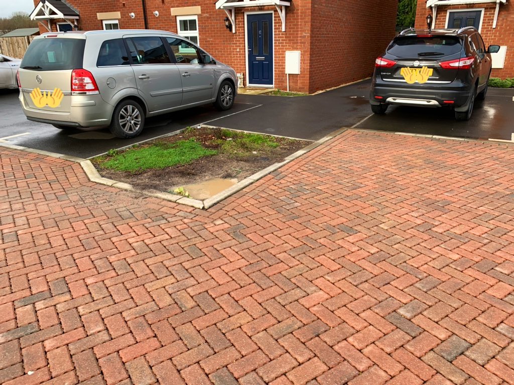 93tid's tweet photo. @EC1VOICES When the planning application says, "We will of course be including green spaces for children to play" https://t.co/XyslitVpes