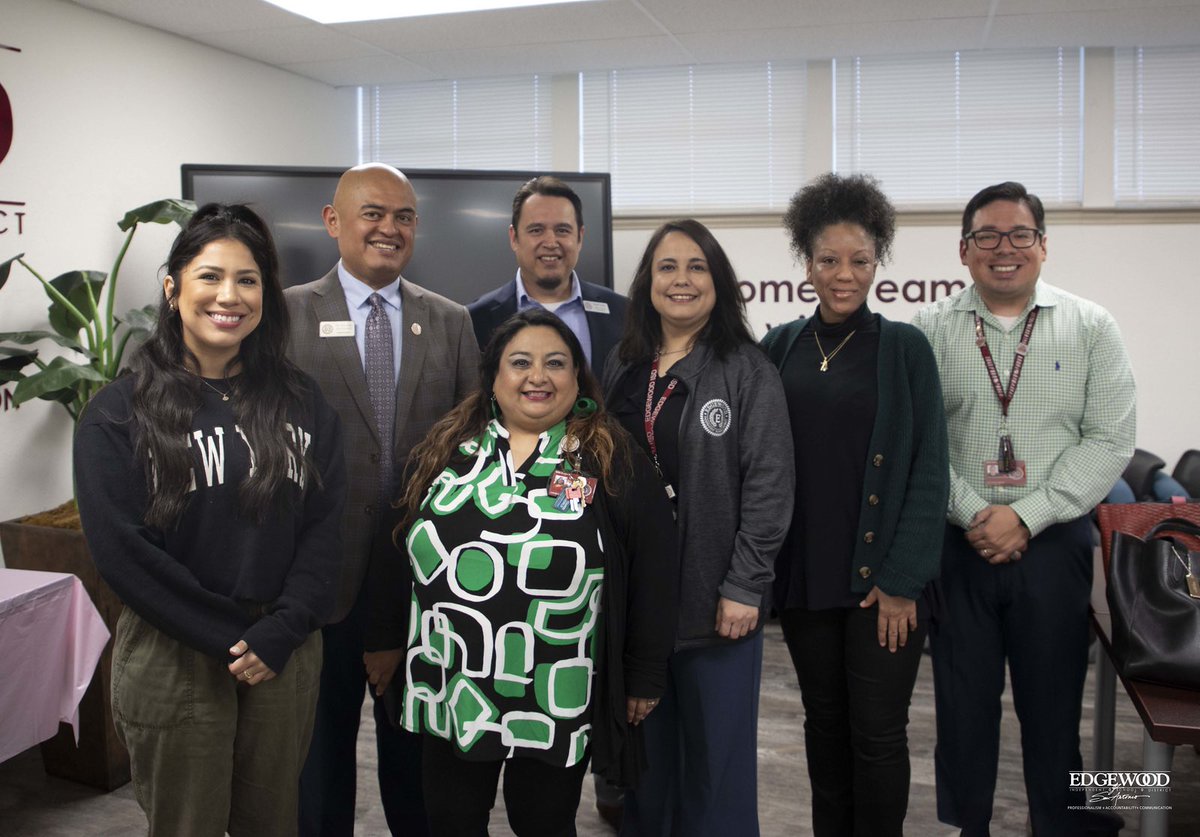 Social emotional & basic needs are as important as Academic Outcomes! TY to our @EISDofSA Social Workers for answering this call to Serve & Support our families! We had a Great Appreciation Breakfast breaking bread together!
#PeopleMatter
#4AmWalks
#EISDTellYourStory