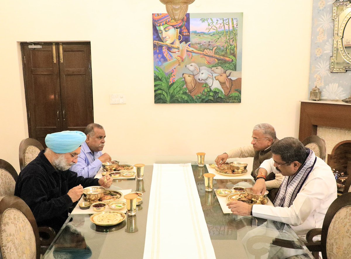 Savouring #Pakhala with friends and family doubles the joy. 

Grateful to Rajya Sabha Deputy Chairperson Shri <a href="/harivansh1956/">Harivansh</a>, Professor Kishor Basa ji and former diplomat Shri <a href="/SandhuTaranjitS/">Taranjit Singh Sandhu</a> for joining me at lunch to celebrate #PakhalaDibasa. One of the favourite foods of