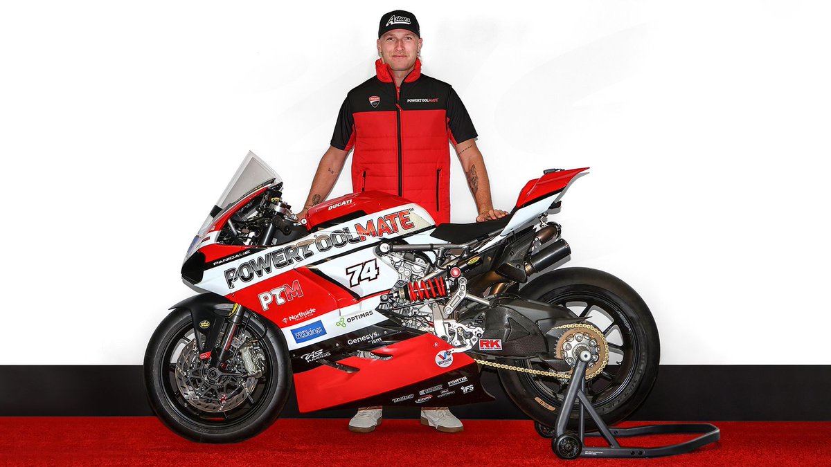 ttracesofficial's tweet photo. 🔴 DUCATI FOR DAVEY IN SUPERSPORT 🔴

@DaveyTodd74 will tackle the two @MonsterEnergy Supersport Races onboard the exotic Italian Ducati Panigale V2 at #TT2024

Read on ➡️ https://t.co/UEKRyGqblU https://t.co/uCM7IJ4LTl