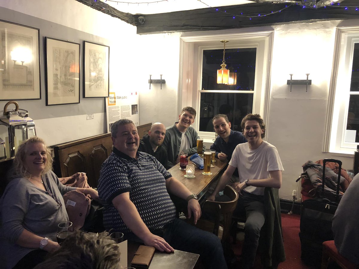 Fab night last night @ertheatre watching the best play ever written. And then the 'Bouncers' turned up in the pub afterwards. Lovely bunch of lads. @jgodberco