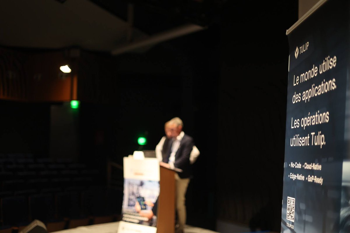 Premium Contact tweet media