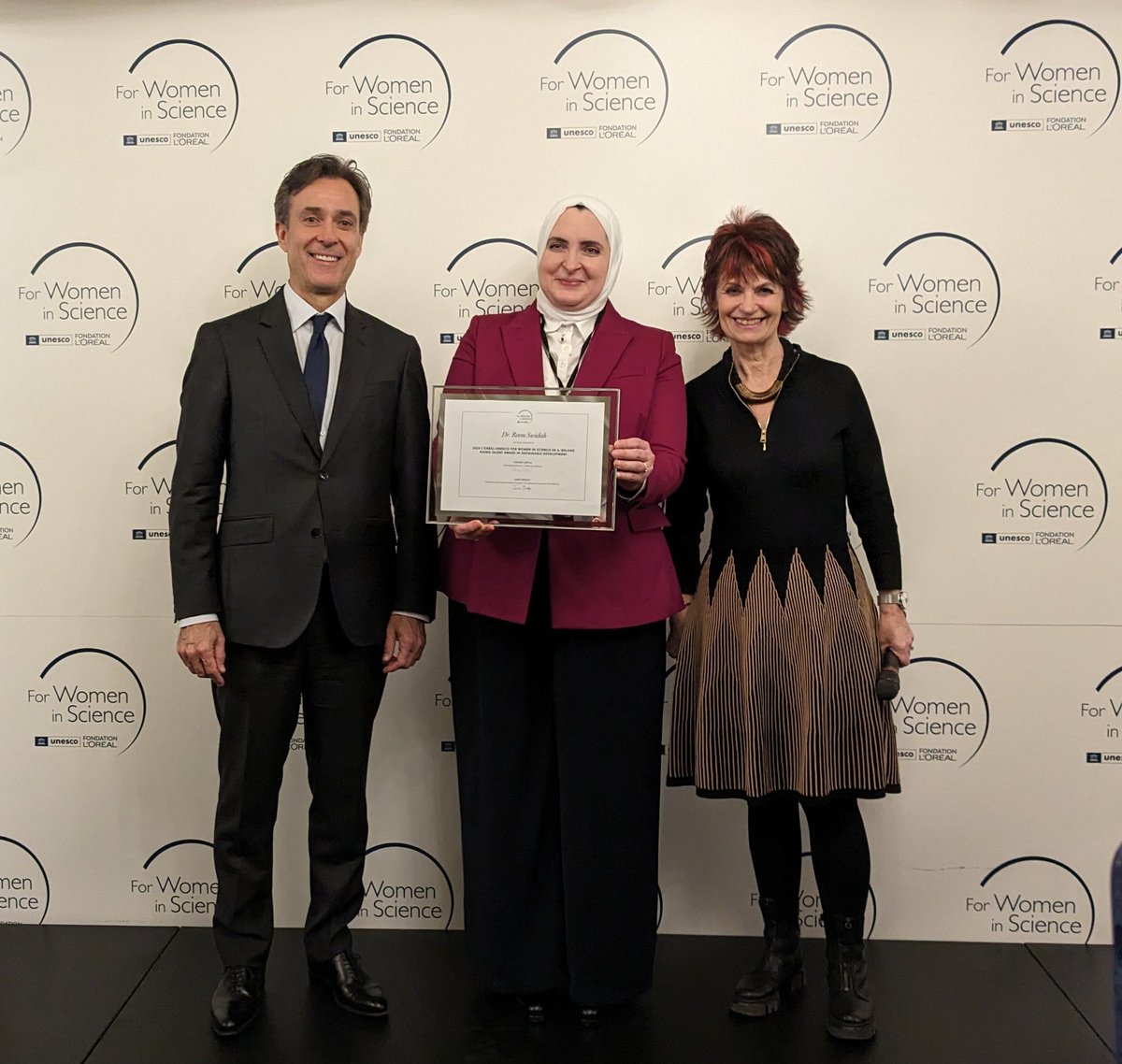 Prof Sophie Nixon (@sophielnixon) on Twitter photo I couldn't be more proud of <a href="/reem_swidah/">Reem Swidah</a> for winning this amazing award. She so deserves this recognition. It was an absolute pleasure to celebrate with her at Westminster 🙃and what an amazing role model for her daughters, and for all the aspiring #womeninSTEM out there 💪 I couldn't be more proud of <a href="/reem_swidah/">Reem Swidah</a> for winning this amazing award. She so deserves this recognition. It was an absolute pleasure to celebrate with her at Westminster 🙃and what an amazing role model for her daughters, and for all the aspiring #womeninSTEM out there 💪