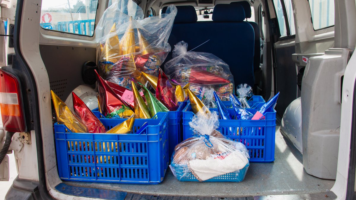 BridgesForPeace's tweet image. Our BFP team has been actively journeying to schools nationwide, joyously distributing Purim baskets to the students enrolled in our Feed a Child program.
Bless an Israeli child. Click the link to donate! bridgesforpeace.com/donate?fund=Fe…
#Israel #Bless #Give #Pray #Hope #Smile #Purim