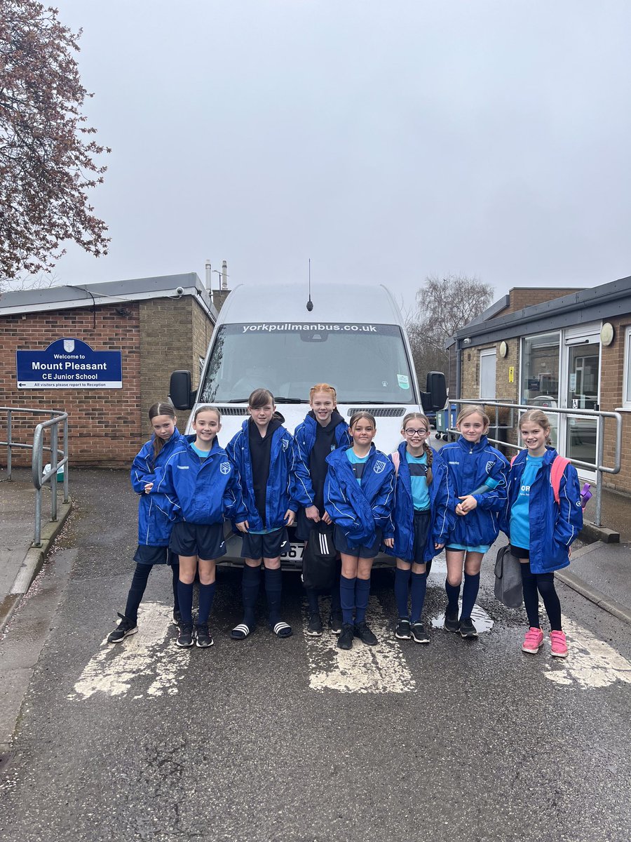 mountpljuniors's tweet photo. And we are off! U11 Girls’ ESFA Midlands Finals here we come! @SchoolsFootball #TeamMPJS https://t.co/fqFpvBqAjl